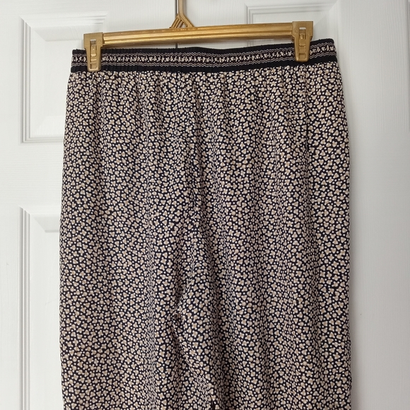 Max Studio Pants XL Stretch Waistband Satin Feel Cinched Ankles Pockets Joggers - Picture 6 of 12